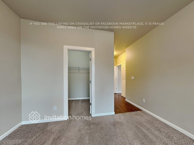 Building Photo - 521 50th St SE