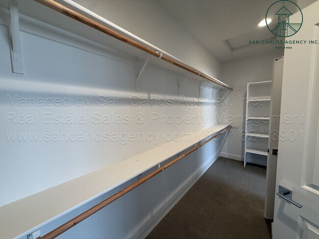 Building Photo - 271 10th St