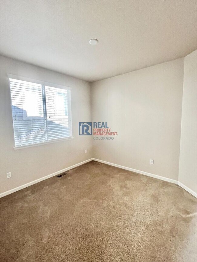 Building Photo - 11287 W Tanforan Cir