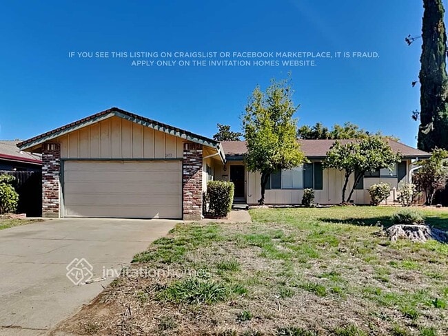 Building Photo - 2453 Aramon Dr
