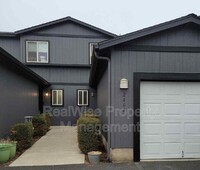 Building Photo - 2464 SW Timber View Ct