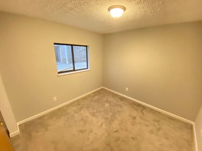 Building Photo - (44) 81-93 Chittenden Avenue