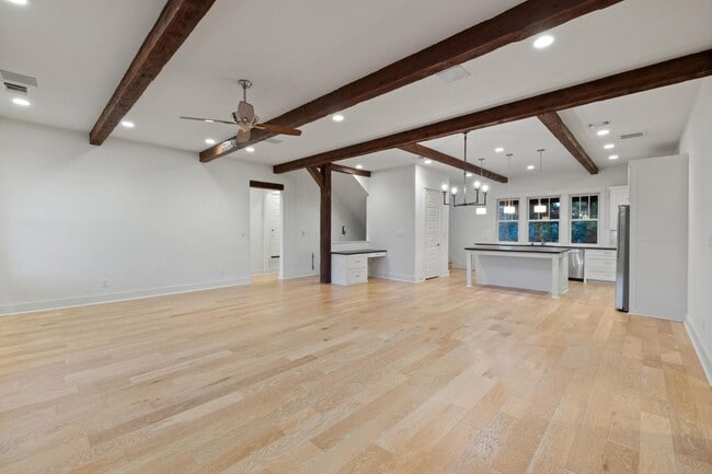 Building Photo - 2217 Seabiscuit Cv