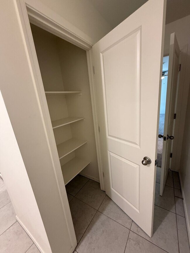 Building Photo - Spacious 5 bed 4.5 bath home in Florence, AZ!