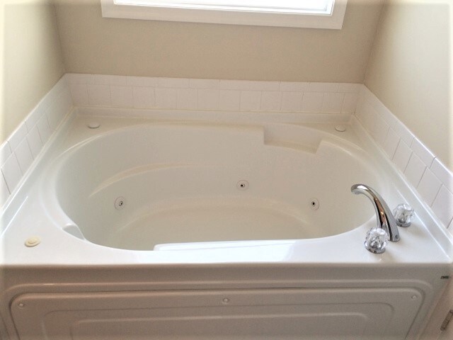 Building Photo - 1710 Springfield Village Ct