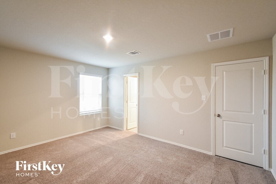 Building Photo - 10815 Giacconi Dr