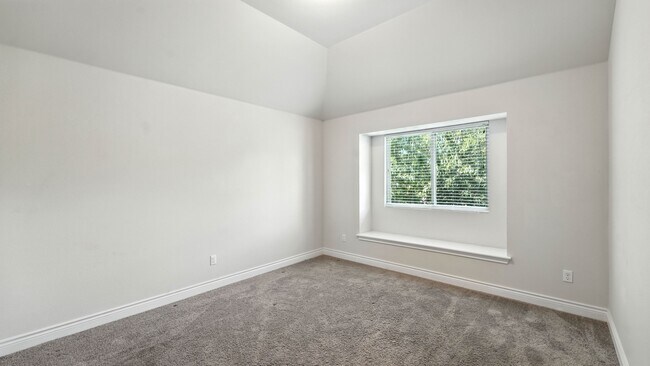 Building Photo - 490 Nautical Lp