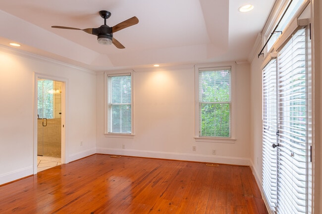 Building Photo - 202 Lagoon Dr