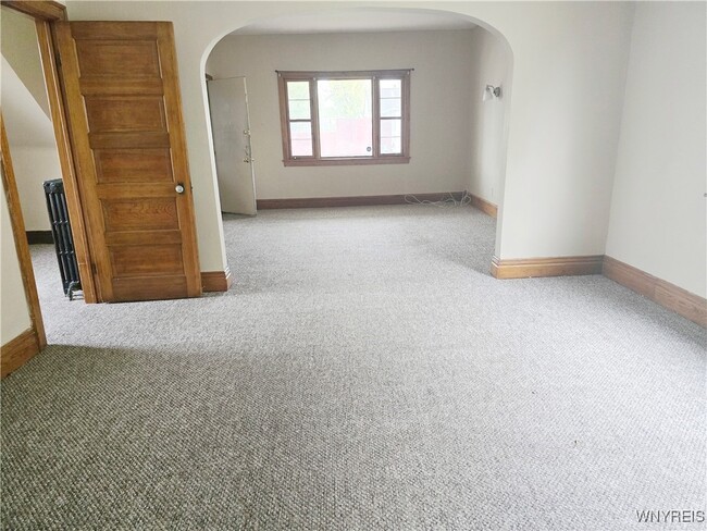 Building Photo - 194 Cass Ave