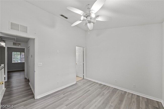 Building Photo - 8273 Pacific Beach Dr