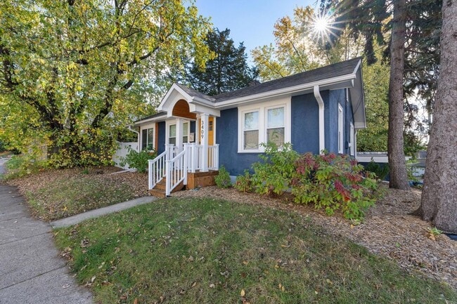 Building Photo - 3409 W 50th St