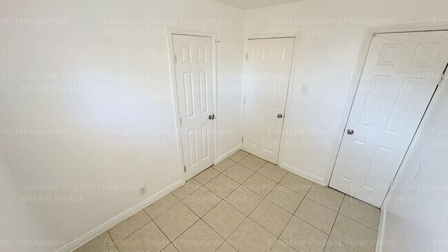 Building Photo - 2 bedroom 1 bathroom home near 34th St/ Chester Ave