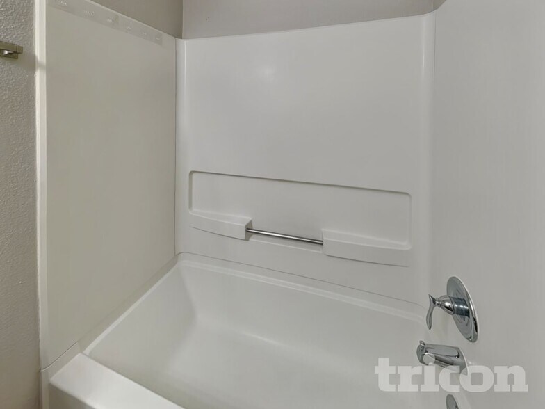 Building Photo - 2729 Redland Ln