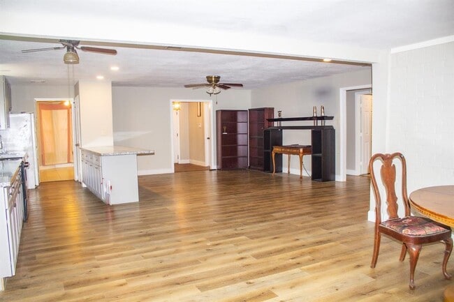 Building Photo - 7119 Rio Blanco Dr