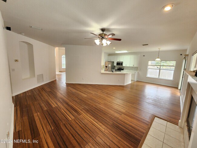 Building Photo - 4432 Summer Walk Ct