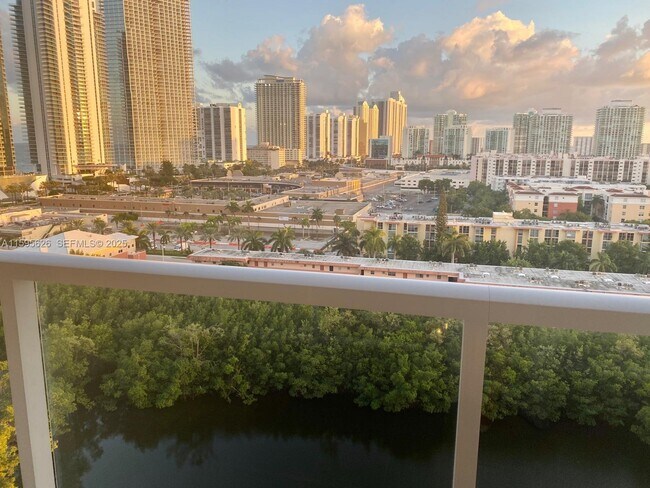 Building Photo - 230 174th St