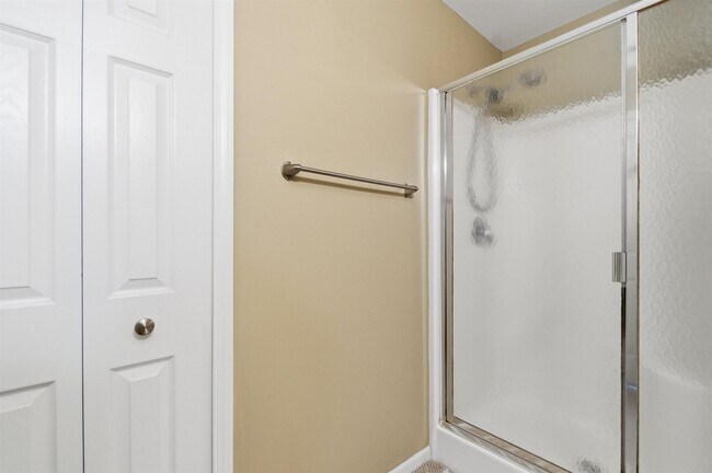 Building Photo - 2233 S Main St