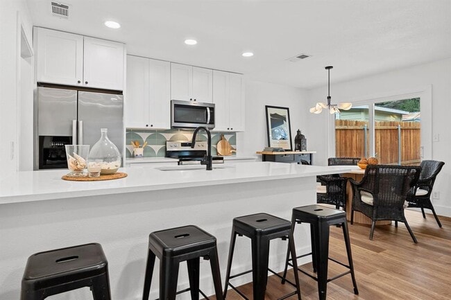 Building Photo - 1504 Allen Rd