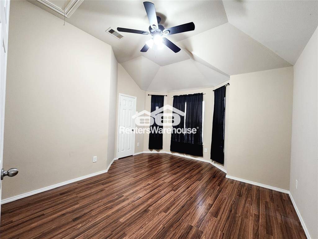 Building Photo - 16530 Pentonshire Ln