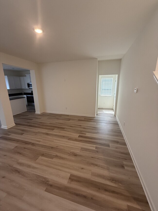 Building Photo - 1019 Homestead Dr