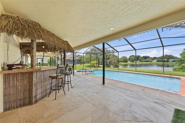 Building Photo - 6513 Thoroughbred Loop