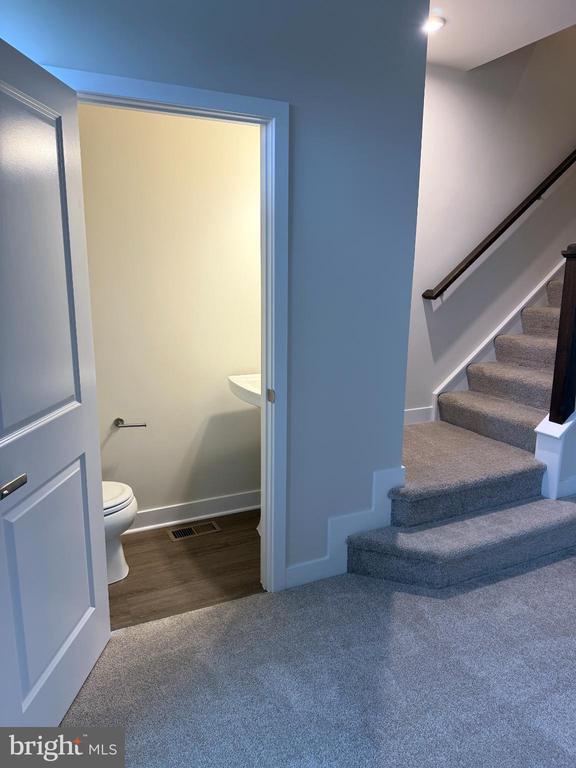 Building Photo - 9331 Klamath Ct