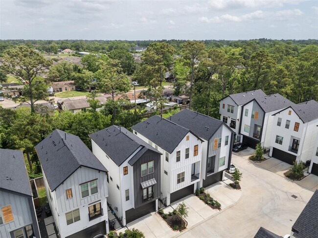 Building Photo - 3706 Creekmont Grn Ln