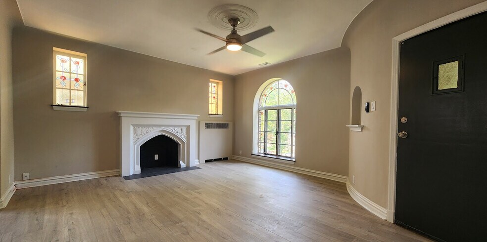 Building Photo - 6226 Nottingham Ave