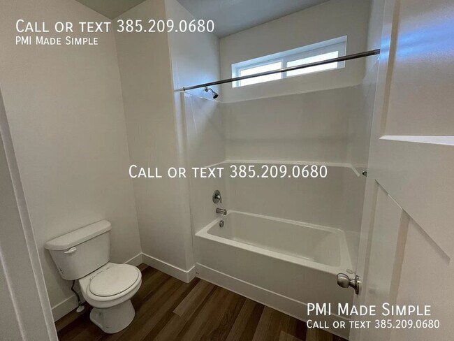 Building Photo - 1834 W Newcastle Ln