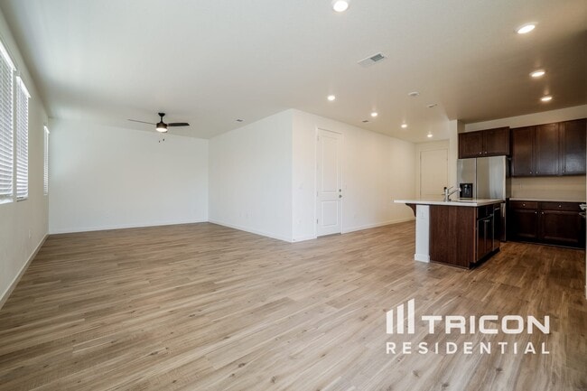 Building Photo - 801 Fire Wheel Dr