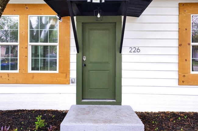 Building Photo - 226 Porter St