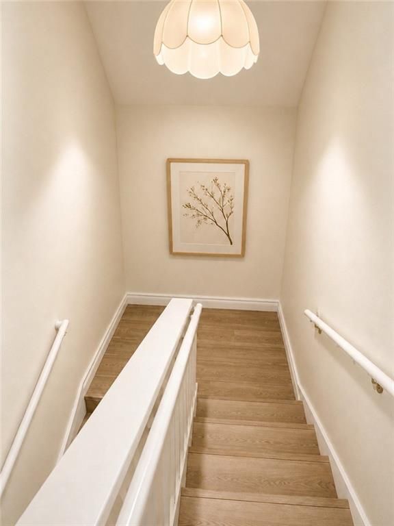 Building Photo - 421 Bellevue Ave