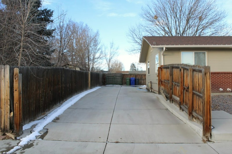Building Photo - 2153 S Custer Ave