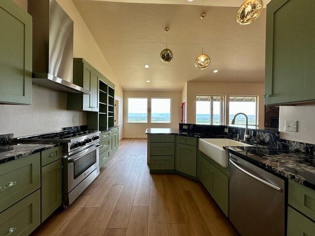 Building Photo - House On the Hill with Beautiful Views!