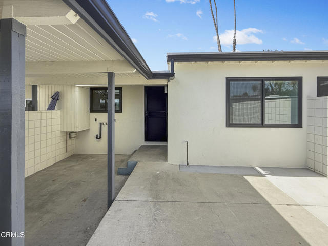 Building Photo - 61 Redwood Ave