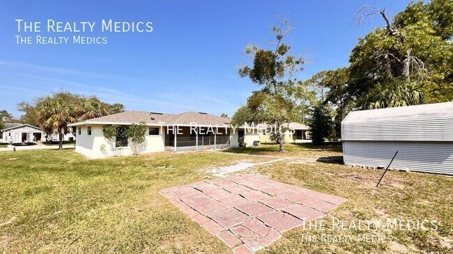 Building Photo - 1630 Fentress Ave