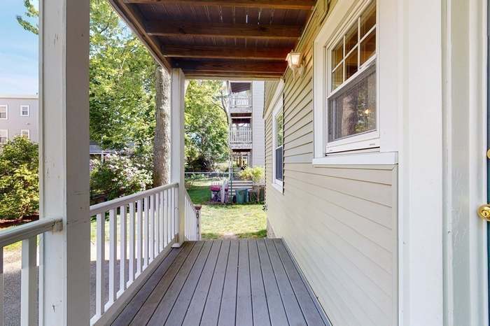 Building Photo - 71 Beechcroft St
