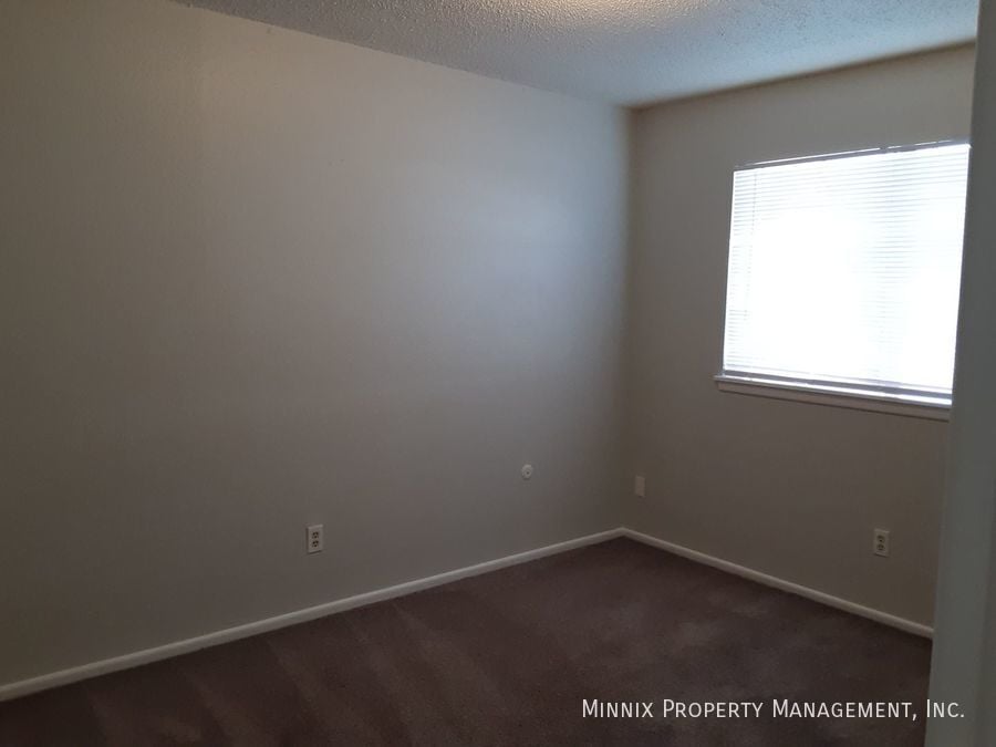 Building Photo - 2601 W 16th St