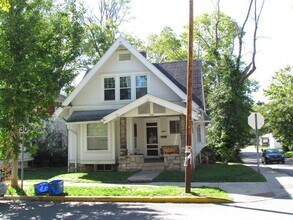 Building Photo - 5Bedroom/2Bath - Close to campus!