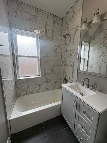 Building Photo - 7414 S Maryland Ave