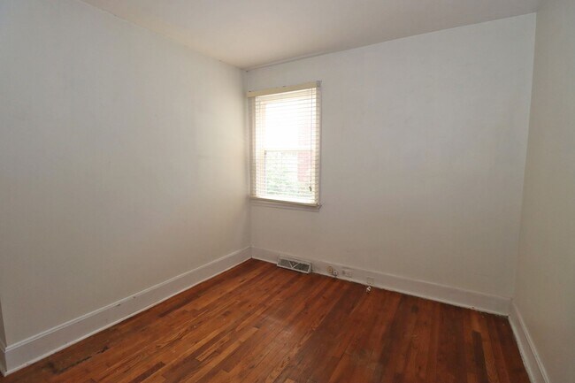 Building Photo - 2716 Heyward St