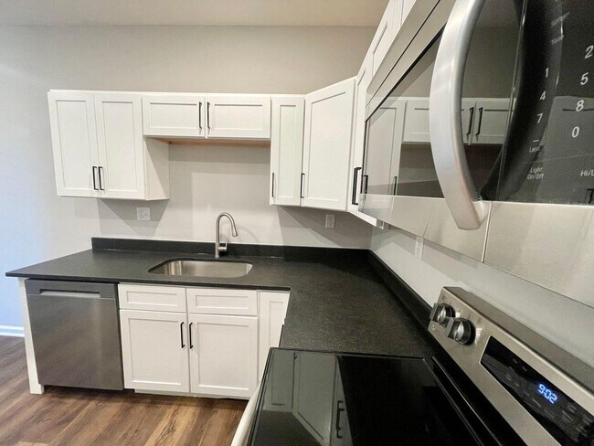 Building Photo - 111 Juniper Path