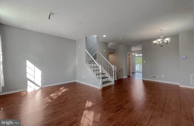 Building Photo - 23117 Primrose Wy