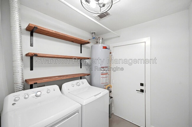 Building Photo - 2602 Tannehill Dr