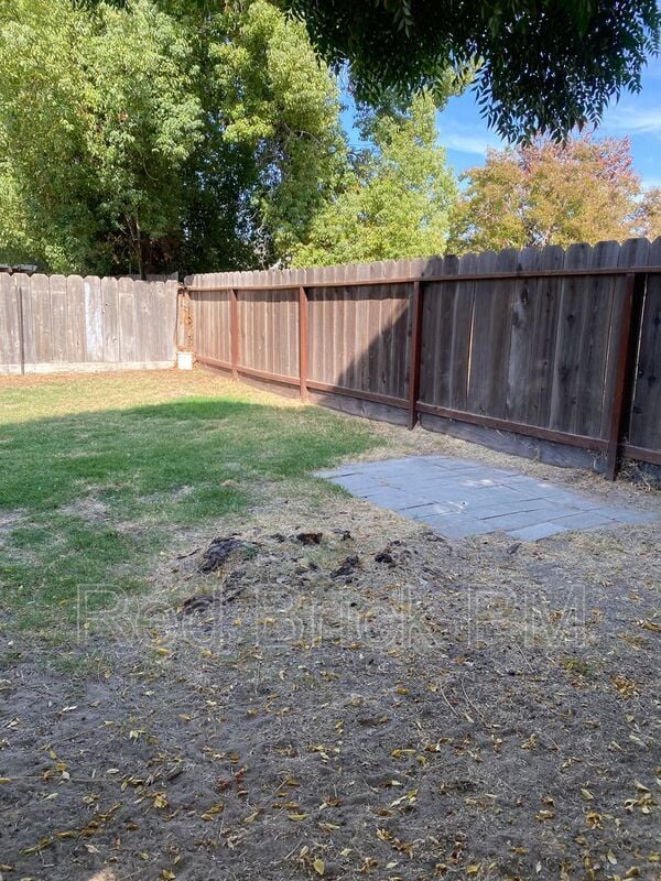 Building Photo - 489 Cedar Ave