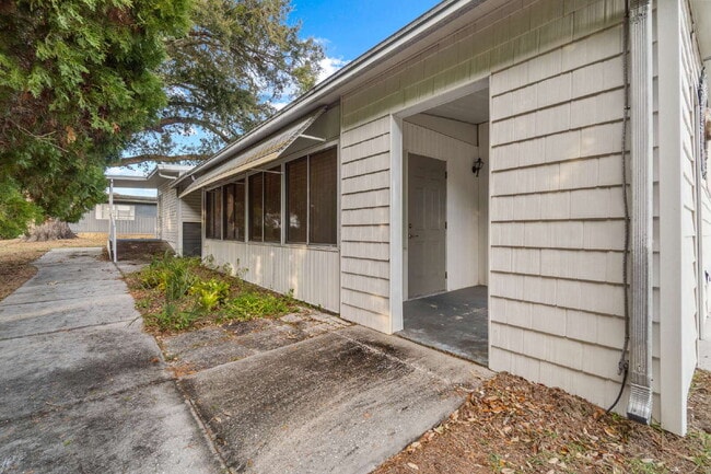 Building Photo - 2BR/2BA Manufactured Home in The Villages