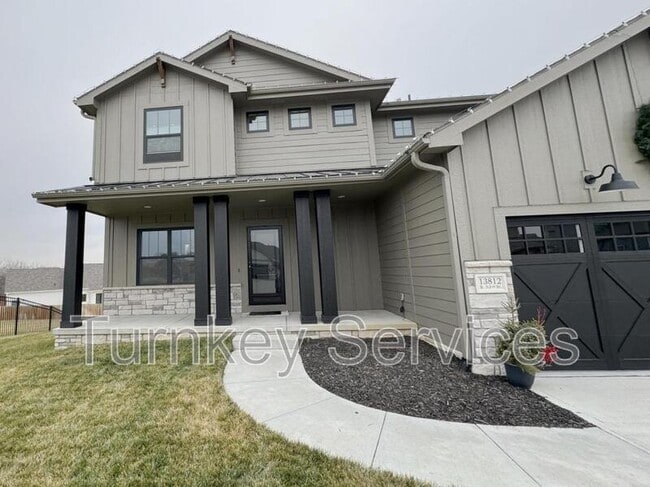 Building Photo - 13812 S 52nd St
