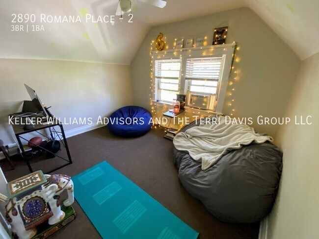 Building Photo - 2890 Romana Pl