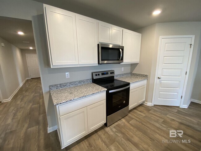 Building Photo - 24501 Tepin Ln