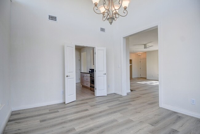 Building Photo - FOR RENT - NORFOLK!